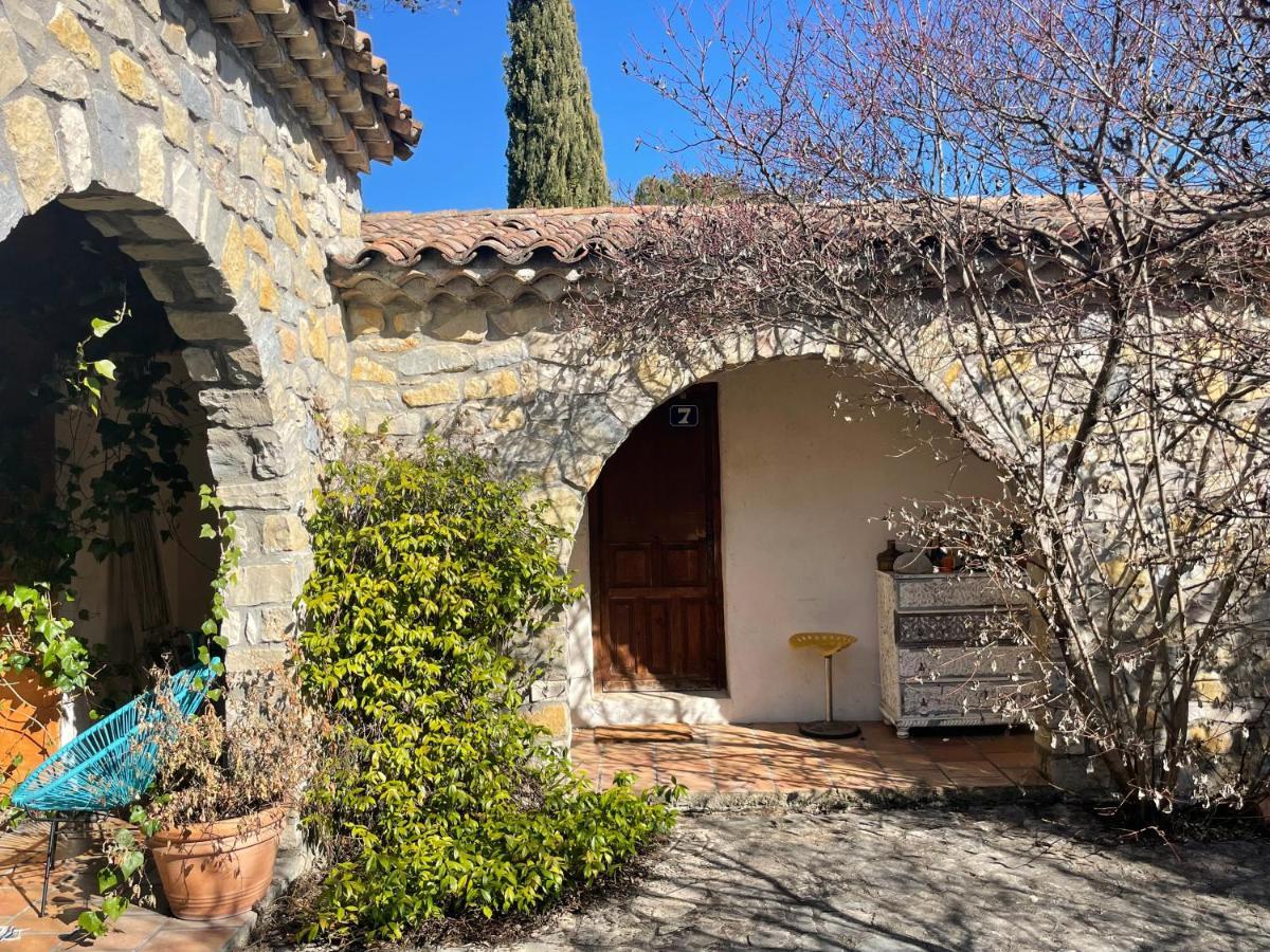 Hotel Oustal Du Pic Saint Loup Exterior foto